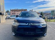 2013 Mitsubishi Outlander 2.2d 4×4 automatico
