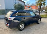 2013 Mitsubishi Outlander 2.2d 4×4 automatico