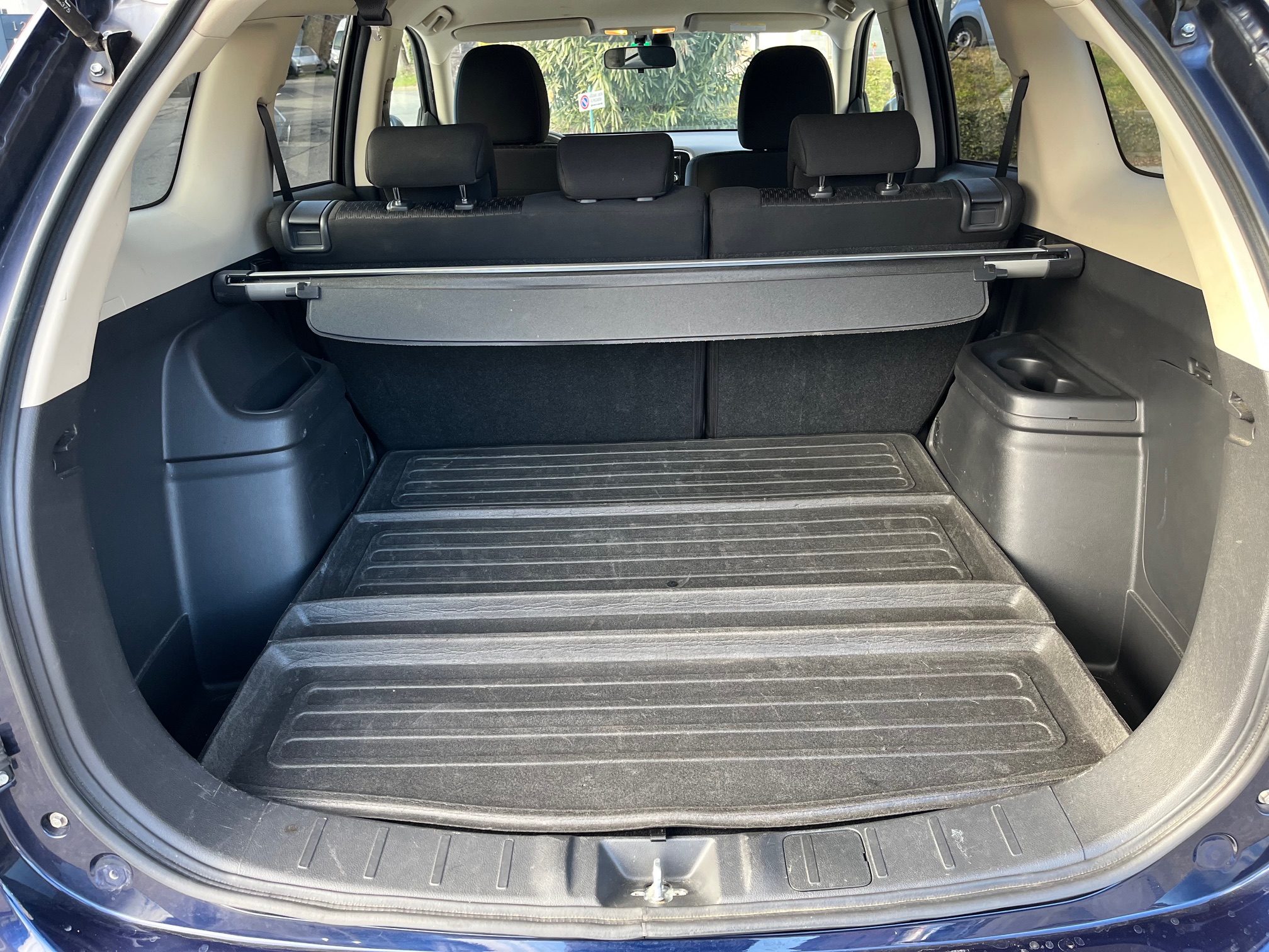 2013 Mitsubishi Outlander 2.2d 4×4 automatico